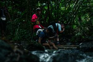 BIB: 
                            <button type="button" onclick="openModal(26256264)" class="btn btn-primary btn-sm float-right btn-popup" data-toggle="modal" data-target=".modal-high-quality">
                        <i class="fas fa-shopping-cart"></i> Add to Cart
                    </button>
                                            <button type="button" onclick="isThisMe(26256264, true)" class="btn btn-success btn-sm float-right btn-popup btn-isme hidden" data-toggle="tooltip" data-placement="bottom" title="นี่คือรูปของคุณใช่ไหม คลิกที่นี่เพื่อเอาเข้าอัลบั้ม">
                        <i class="fas fa-plus"></i> Add to album
                    </button>
                    <button type="button" onclick="isThisMe(26256264, false)" class="btn btn-warning btn-sm float-right btn-popup btn-isnotme hidden">
                        <i class="fas fa-ban"></i> Remove from album
                    </button>